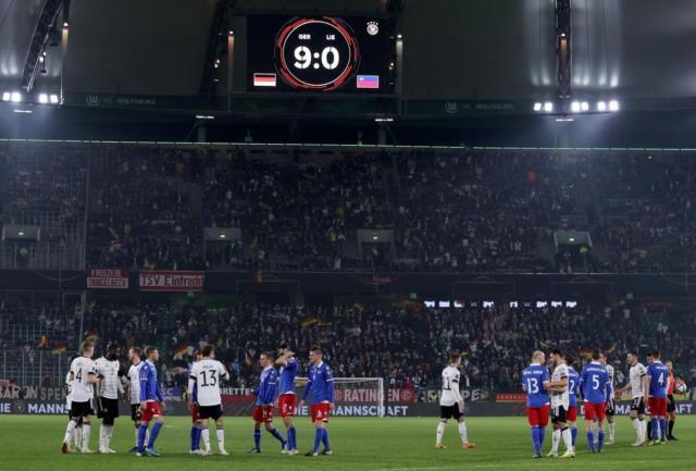 “5前锋”德国队9球送别勒夫,3名主场球员联袂登场